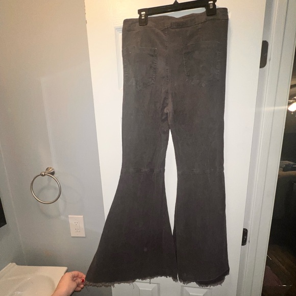 Fashion on Earth Gray Flare Corduroy Pants Women’s Small - Picture 6 of 6